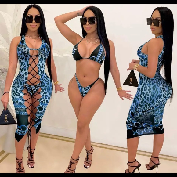 Bathing suits - Picture 2 of 6